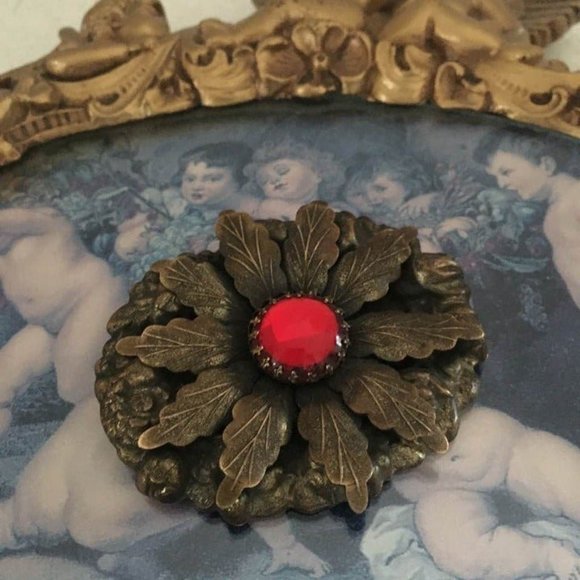 HTF Antique Art Nouveau Red Vauxhall Glass Bohemian Czech Repousse Brass Brooch - Picture 3 of 12